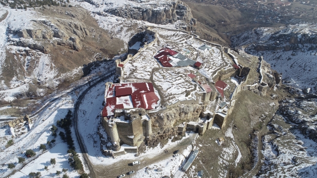 Elazığ'ın asırlık yapıları depreme rağmen hala ayakta